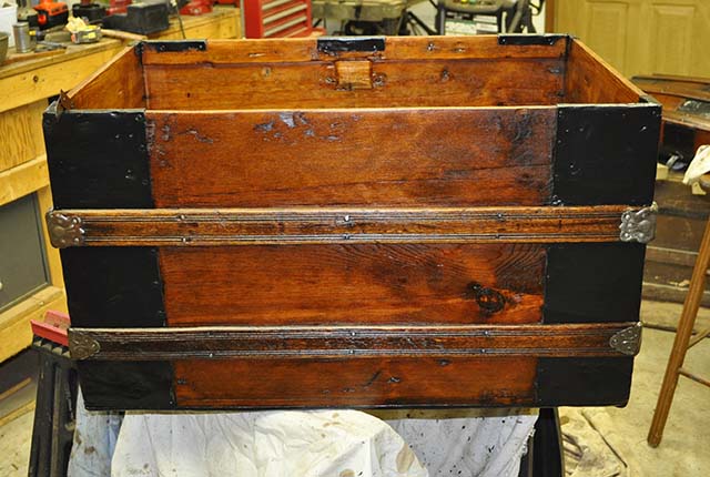 antique trunk restoration